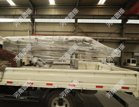 天津市3臺直線篩裝車發(fā)貨